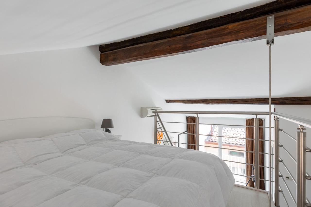 Cozy Mezzanine Apartment By Wonderful Italy Bolonha Exterior foto